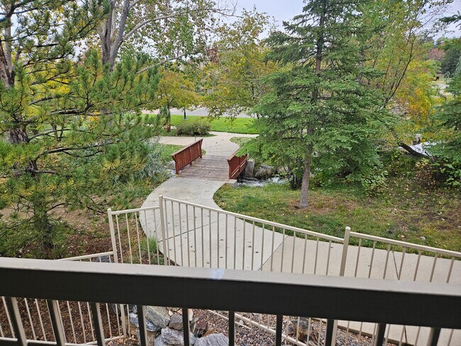 Building Photo - 7442 S Quail Cir