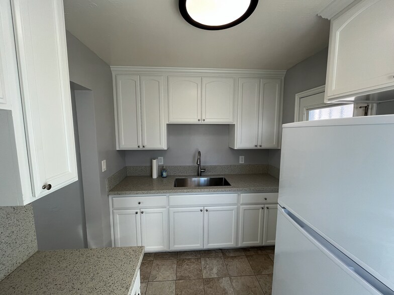 Building Photo - 3563 College Ave