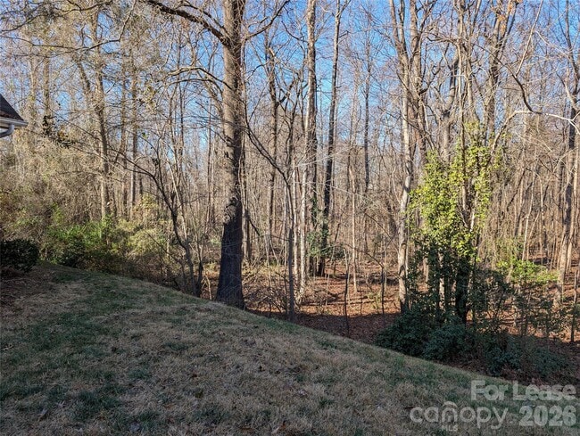 Building Photo - 2104 Sardony Ln