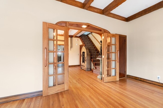 Building Photo - 2314 Palisade Ave