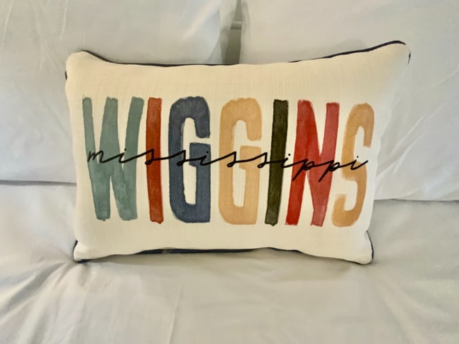 Building Photo - 149 1st St S