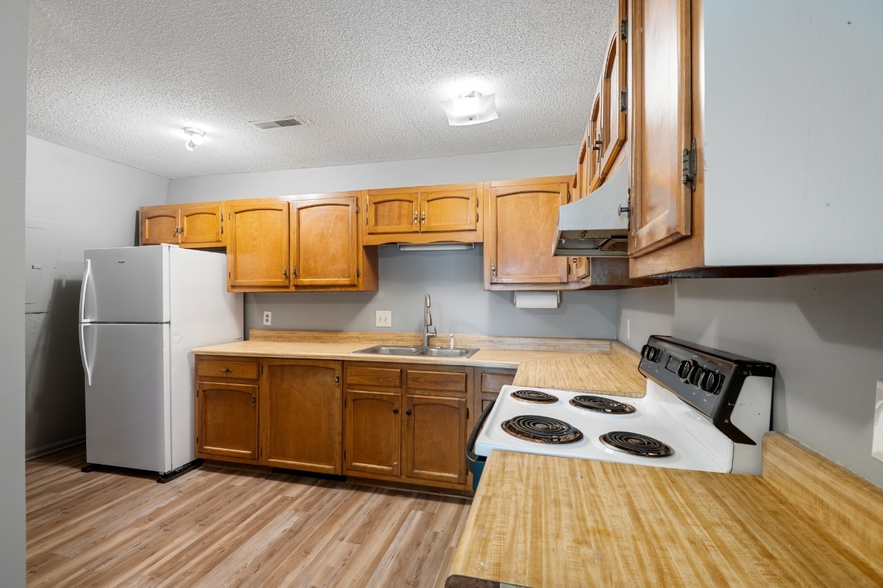 Building Photo - 511 Poplar St