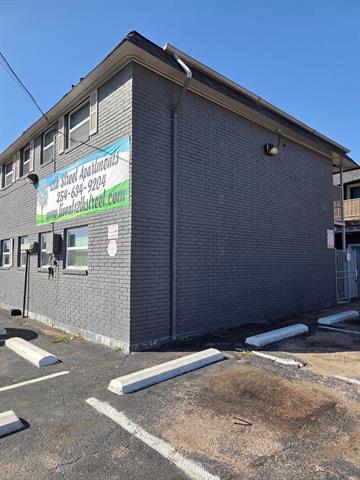 Building Photo - 403 N 12th St