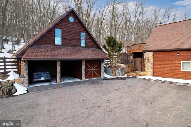 Building Photo - 761 Timberlake Dr