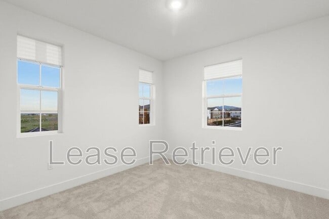 Building Photo - 1909 Ariana Pl