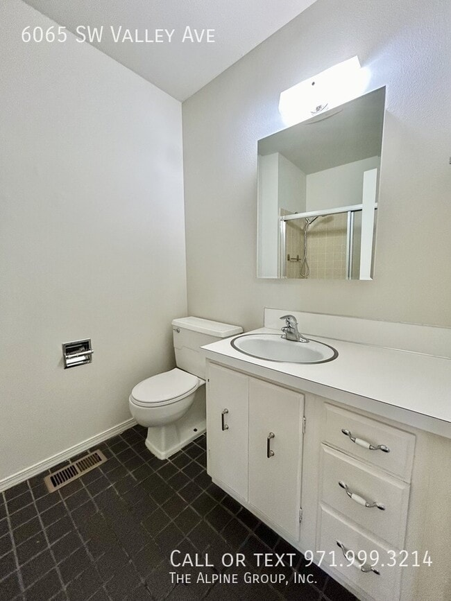 Building Photo - 6065 SW Valley Ave