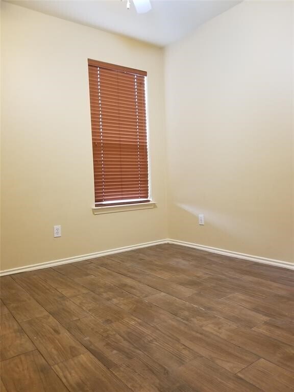 Building Photo - 21038 Narrow Gate Dr
