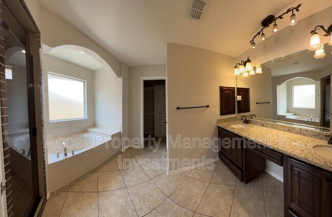 Building Photo - 2301 N 46th St