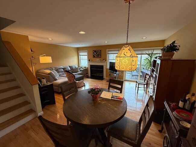 Building Photo - 184 Bishops Forest Dr