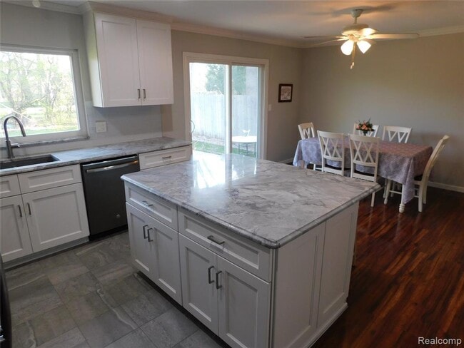 Building Photo - 2759 Winter Dr