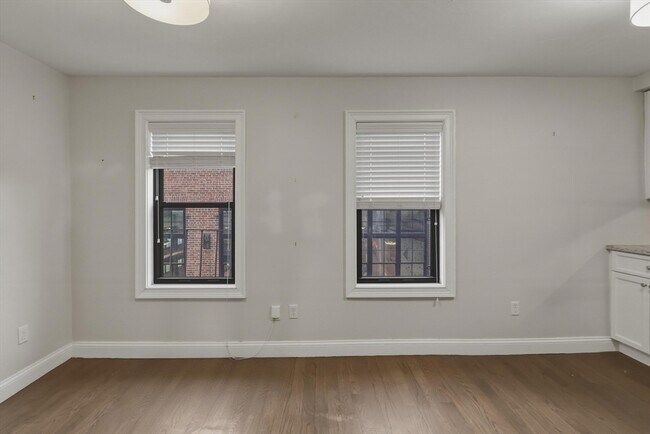 Building Photo - 135 Havre St