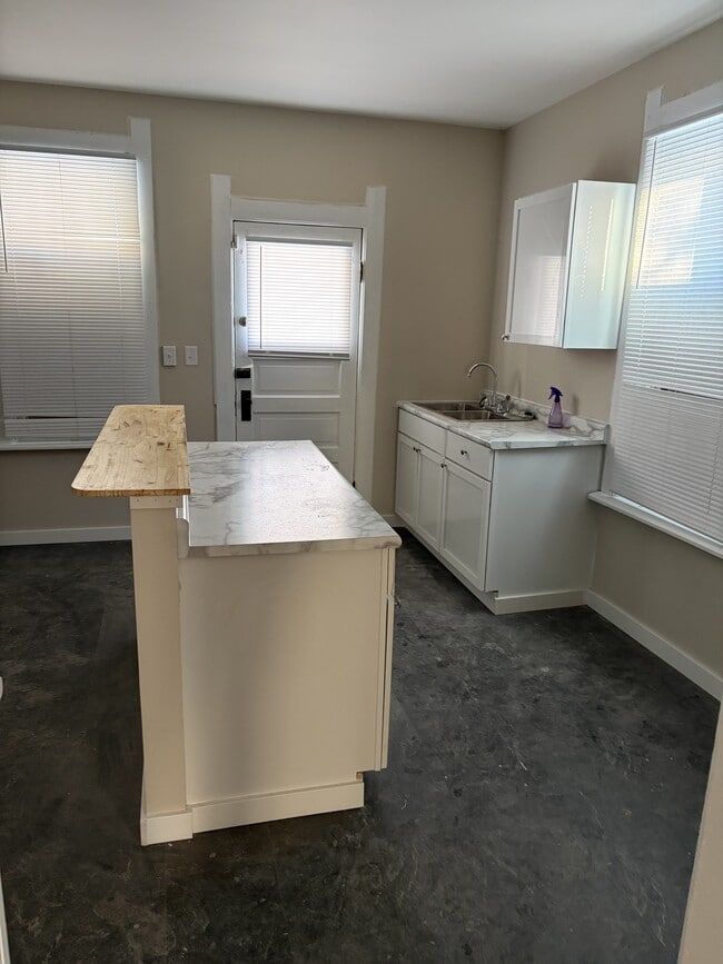 Building Photo - 1522 N 30th St