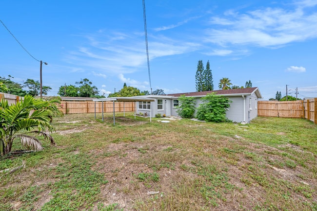 Building Photo - 4744 Guardian Ave