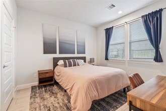 Building Photo - 316 Jensen Dr