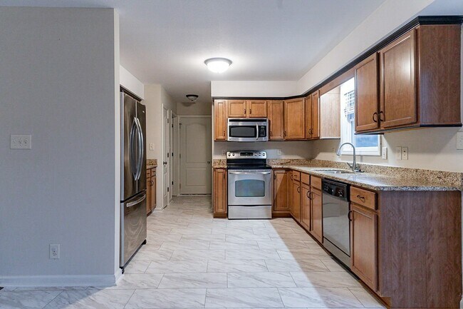 Building Photo - 1101 Ishee Dr