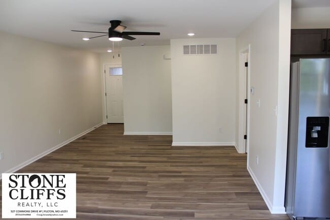 Building Photo - 904 Scott Station Rd