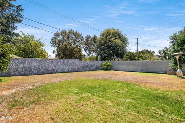 Building Photo - 1034 E Cypress Ave