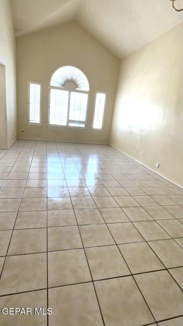 Building Photo - 2437 Tirres Pl