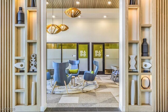 Building Photo - 4555 Camino Al Norte