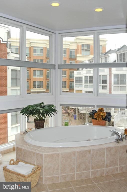 Building Photo - 2010 N Westmoreland St