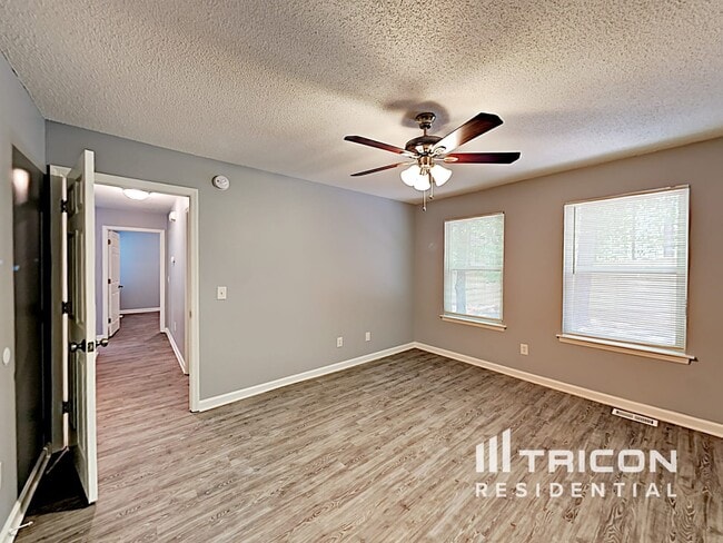 Building Photo - 142 Bradstone Rd