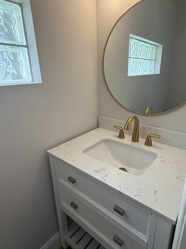 Building Photo - 7218 Panache Way