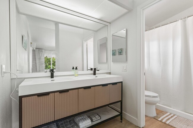 Building Photo - Modern Ko Olina | Near Lagoons+Golf | W/D, AC