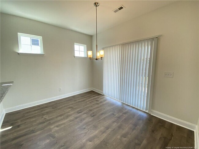Building Photo - 140 Verdmont Dr