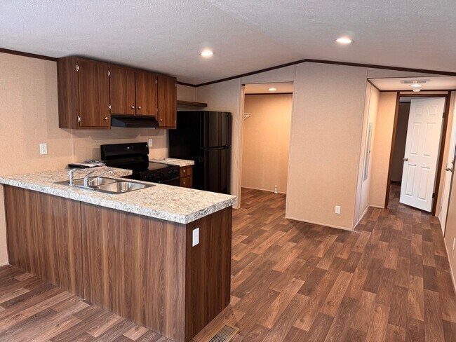 Building Photo - BRAND NEW 3 BED, 2 BATH MOBILE HOME!