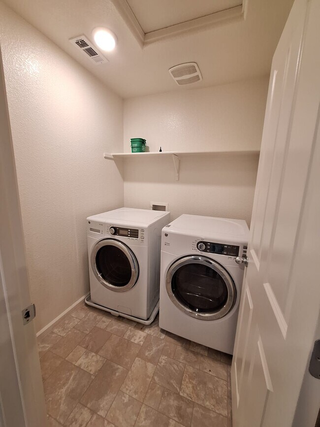 Building Photo - 330 Alboran Sea Cir