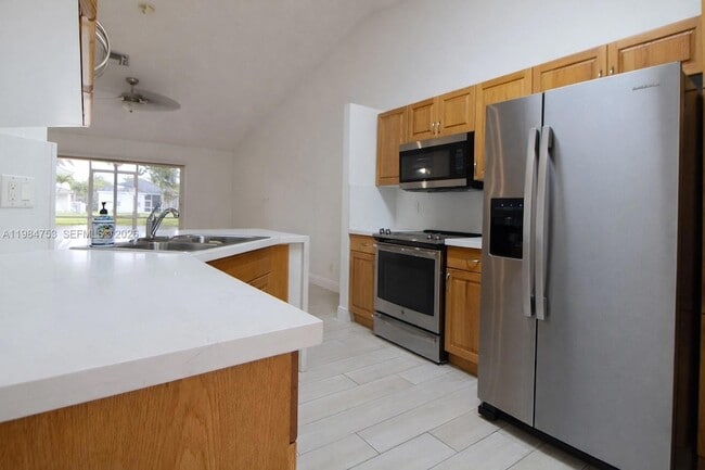 Building Photo - 1918 Andromeda Ln