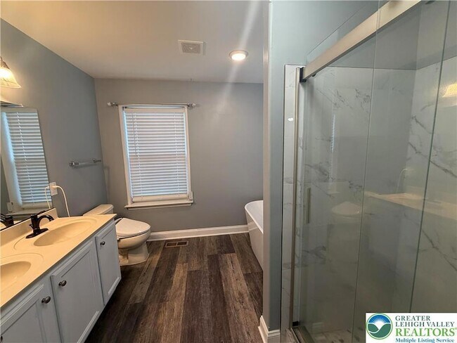 Building Photo - 7109 Hunt Dr