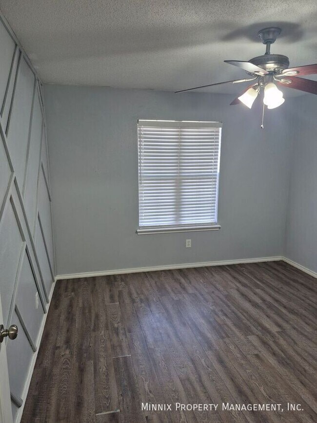 Building Photo - 1923 76th St