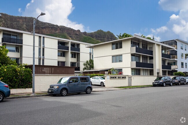 Primary Photo - Diamond Head Manor