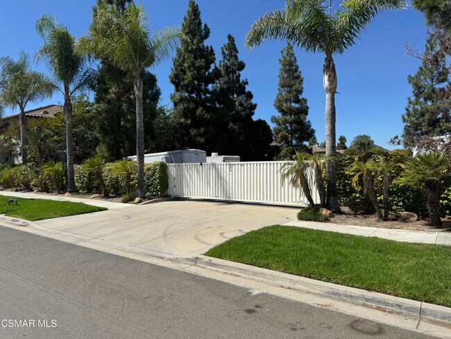 Building Photo - 1604 Rose Arbor Ln