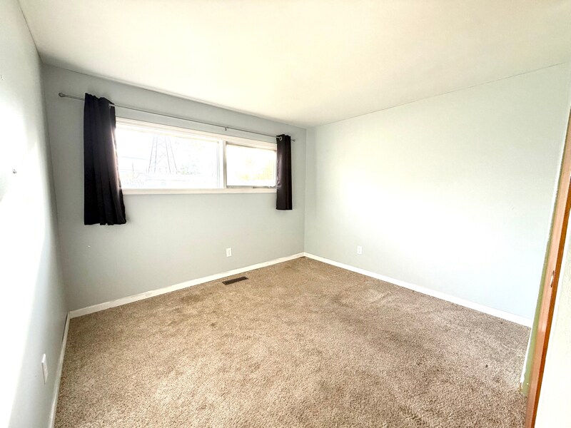 Building Photo - 2626 Corvalis Ave