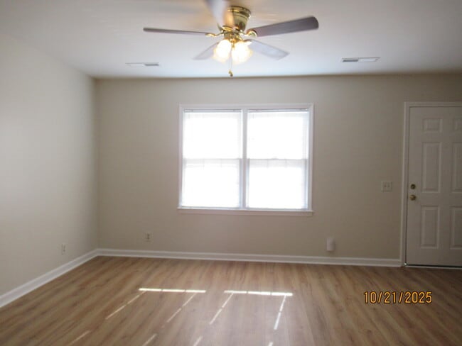 Building Photo - 22 Hackberry Ct
