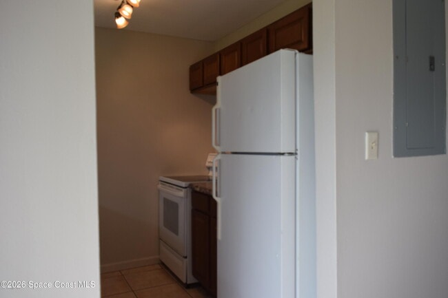 Building Photo - 3512 Tree Ridge Ln NE