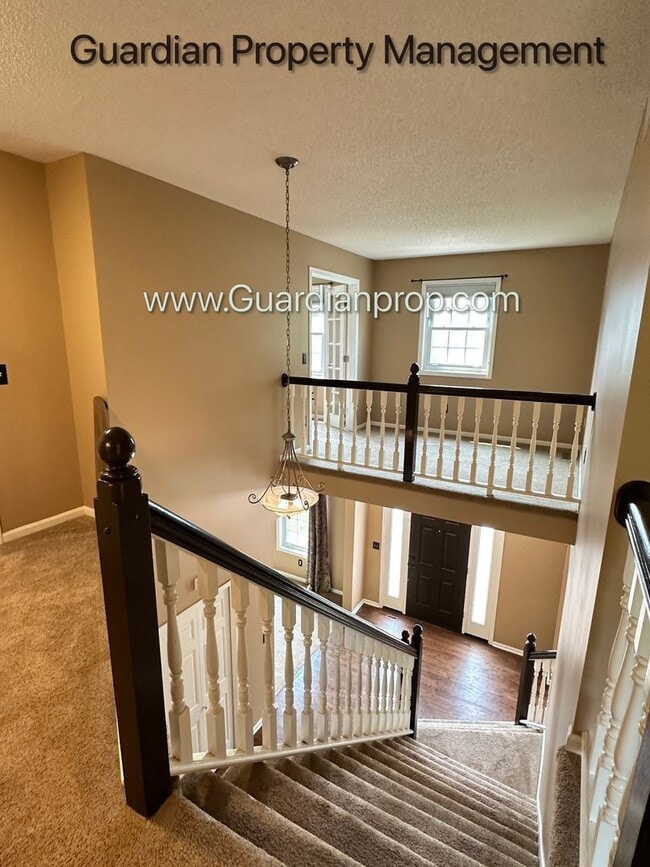Building Photo - Eagan Single Family Home, Office, Deck, Patio, 2 Car Garage, Available Late July/Aug