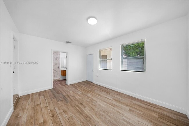 Building Photo - 6044 Funston St