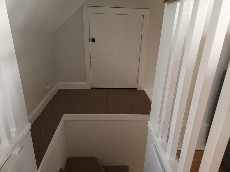 Building Photo - 90 Depot St