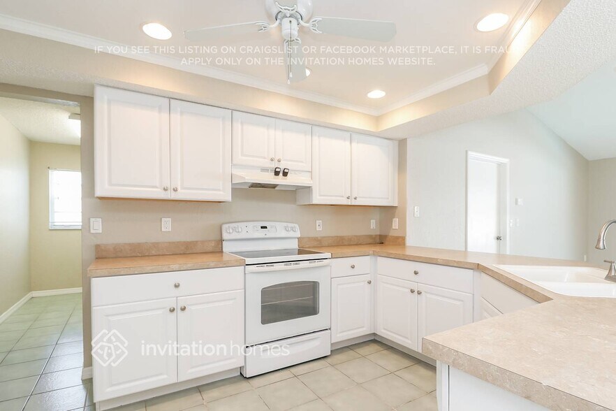 Building Photo - 7421 Ashmore Dr