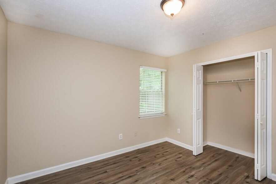 Building Photo - 3532 Quiet Creek Ct SW