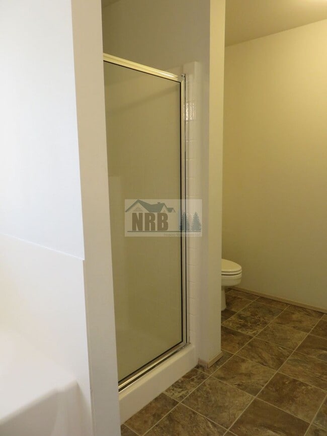 Building Photo - Stunning House in Dupont! $500.00 off 1 Month of Rent!