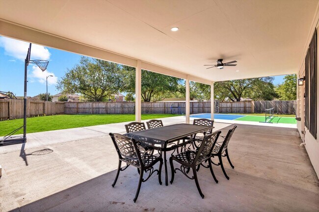 Building Photo - 1722 Sun Point Court