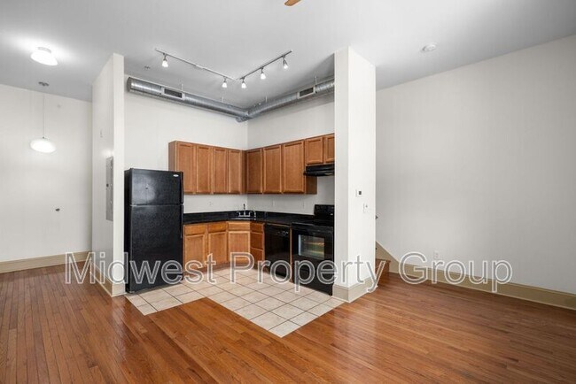 Building Photo - 4244 Chouteau Ave