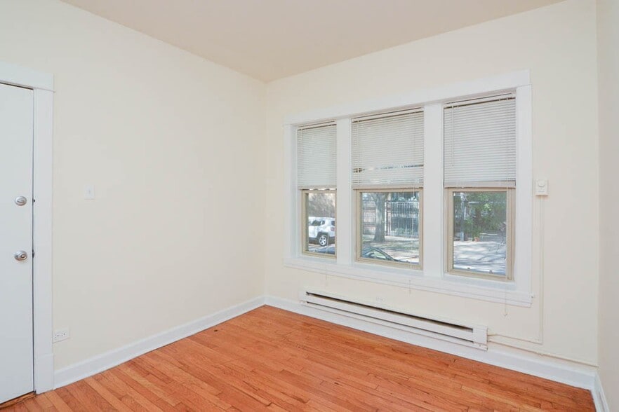 Building Photo - 2910 W George St