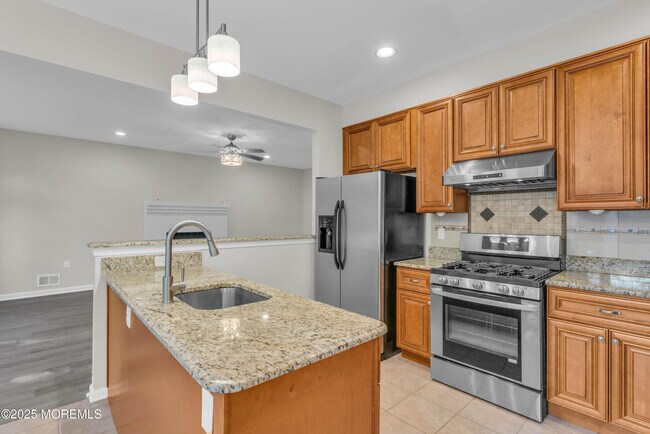 Building Photo - 20 Mulberry Ln