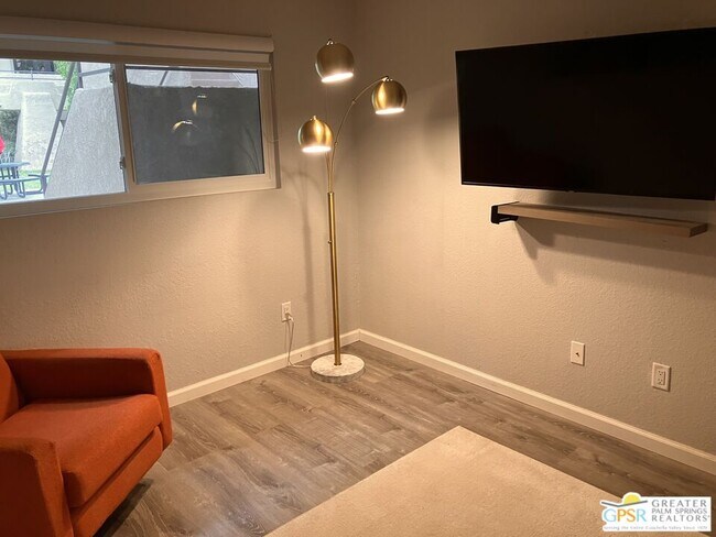 Building Photo - 2801 N Los Felices Rd