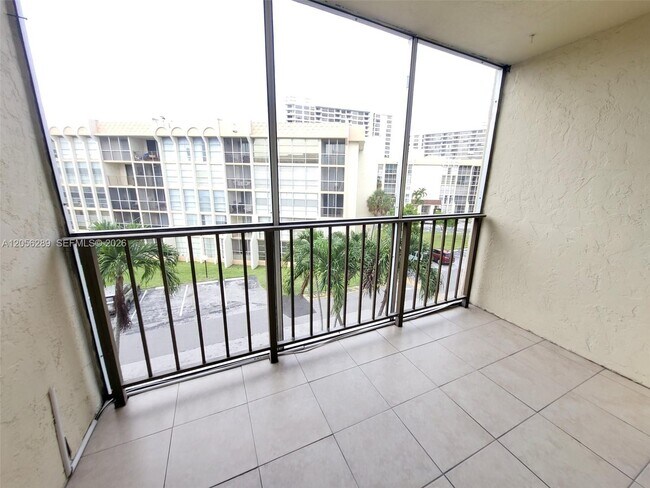 Building Photo - 601 Three Islands Boulevard
